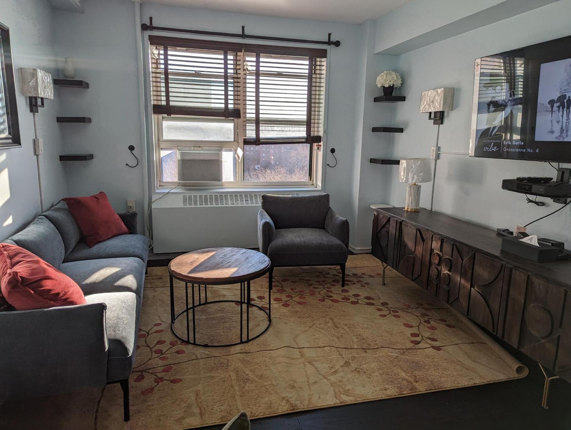 Fully Renovated Manhattan Gem New York