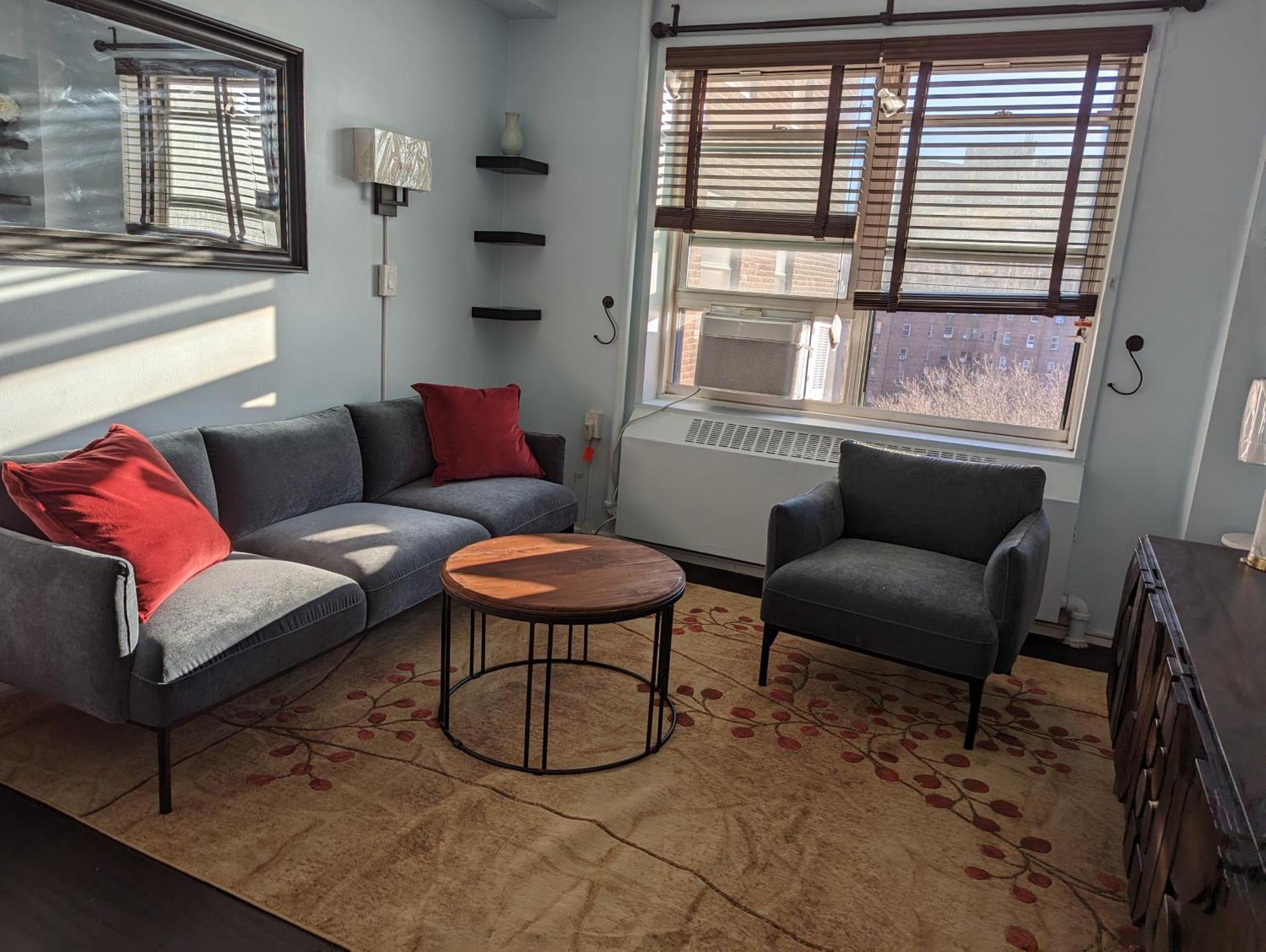 Fully Renovated Manhattan Gem * New York