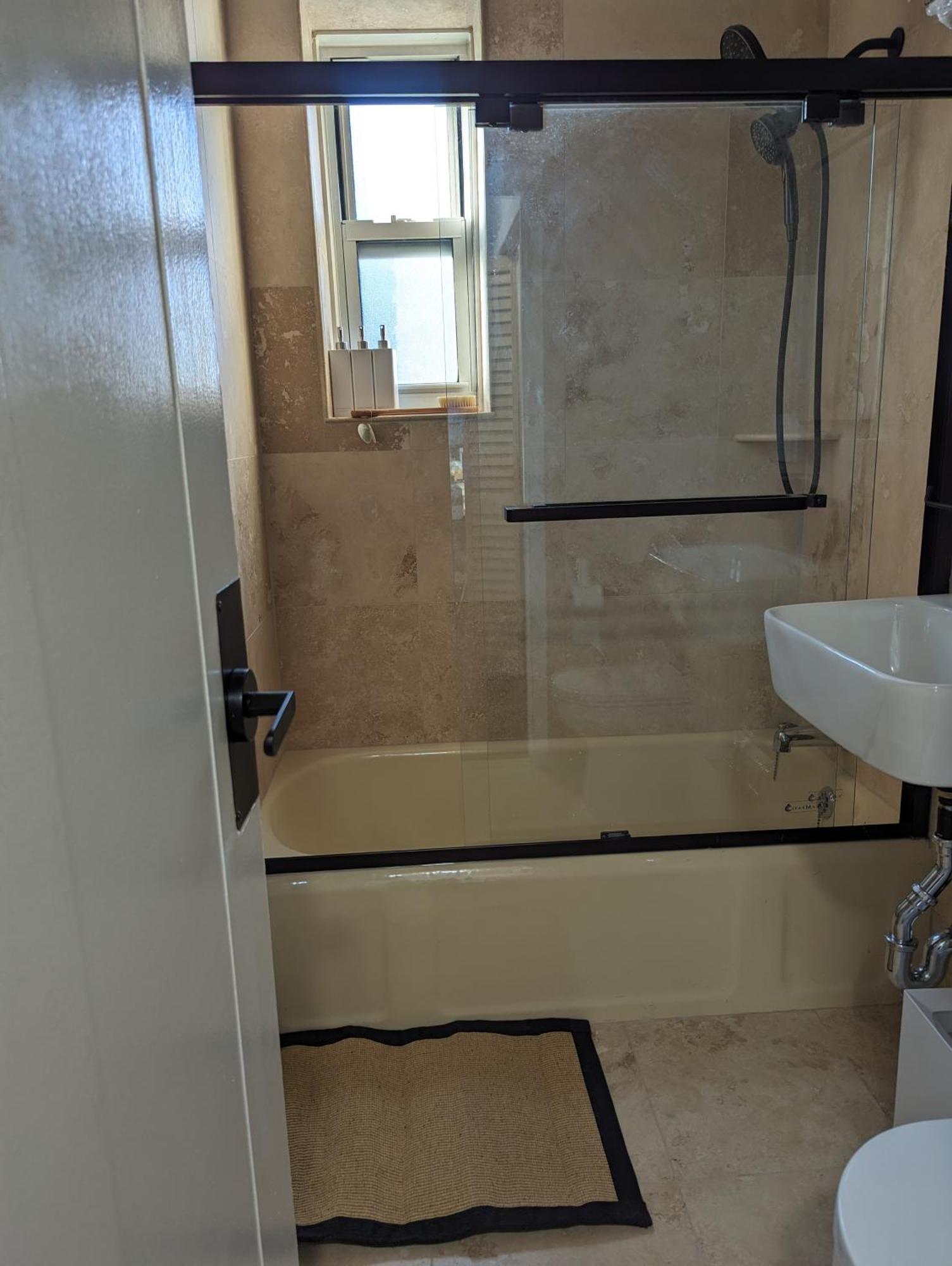 Fully Renovated Manhattan Gem