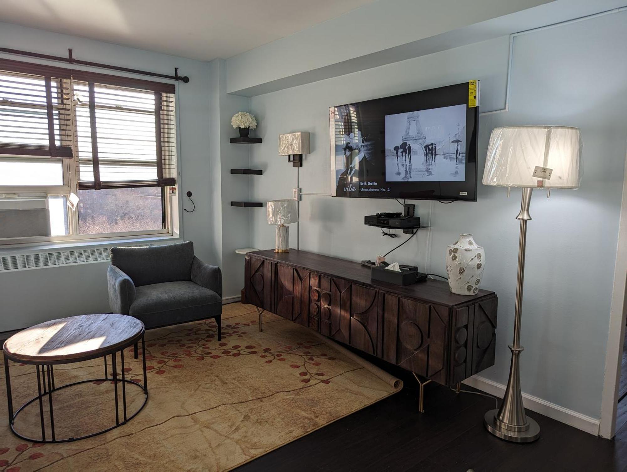 Aparthotel Fully Renovated Manhattan Gem