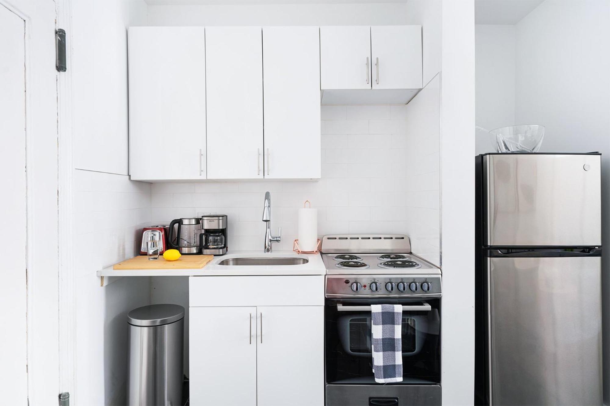 444-2c Beautiful 1br Midtown West * New York