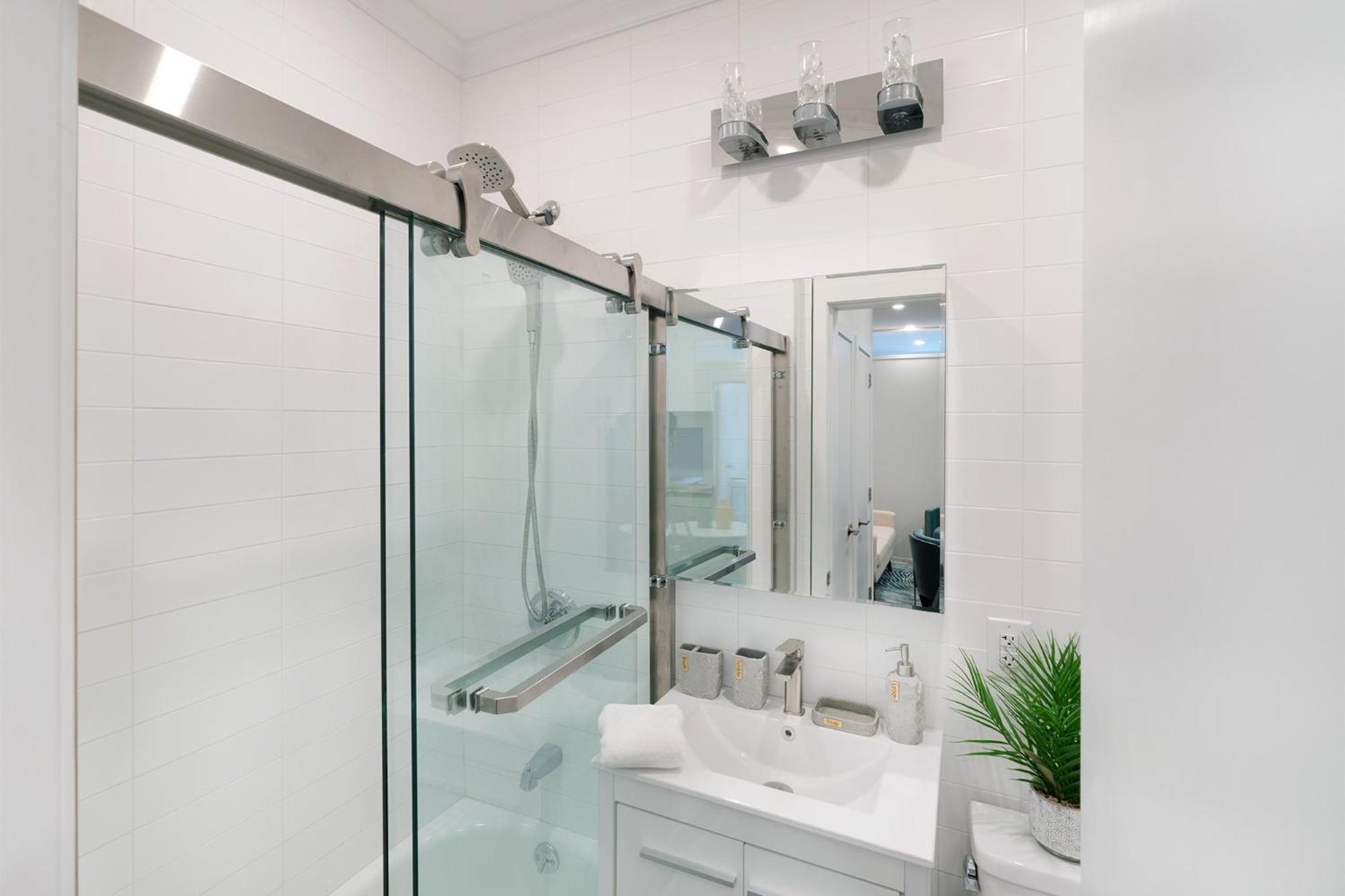 Apartment 444-2c Beautiful 1br Midtown West *