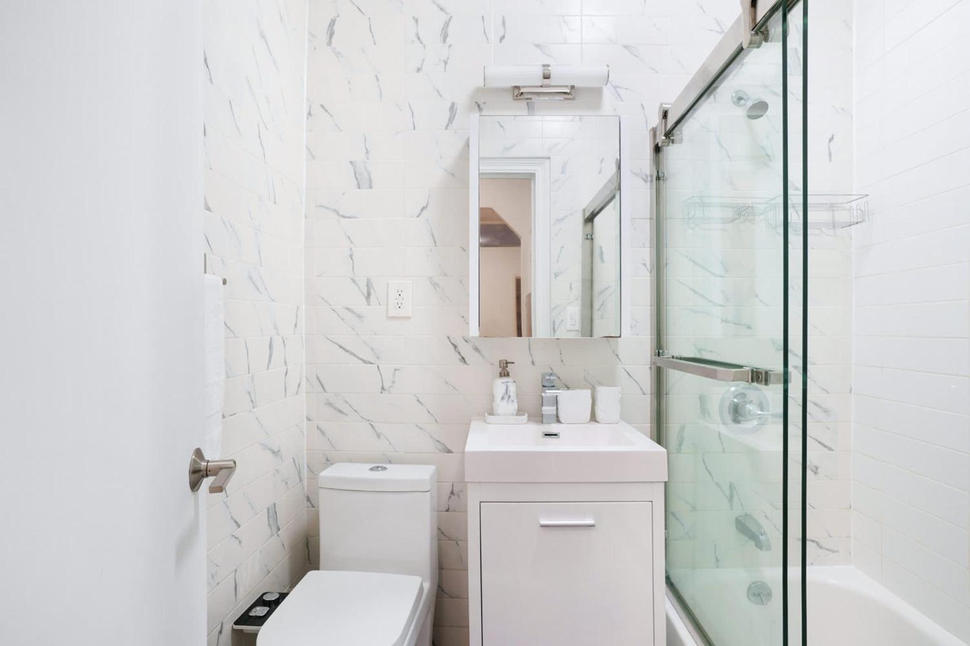 444-1a Beautiful 1br Midtown West New York