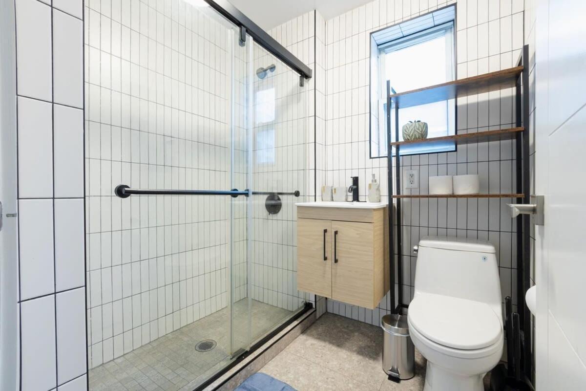 39-2 Renovated 3br New York