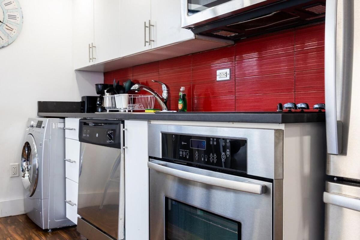 Apartment 809-6b New 2br Duplex With Private Patio *