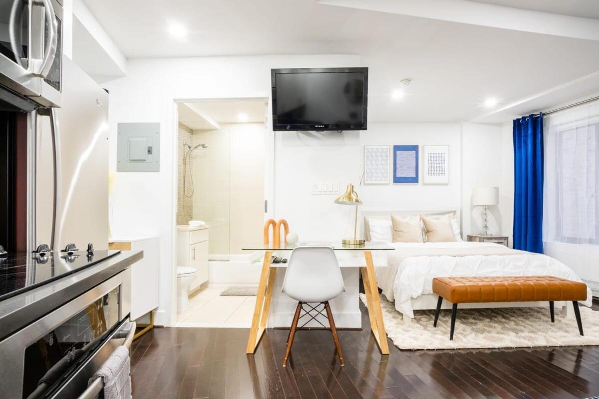 809-3b With A Balcony By Columbus Circle *