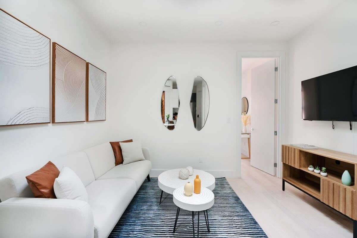 48-5rw 1br In Midtown West W&d New York