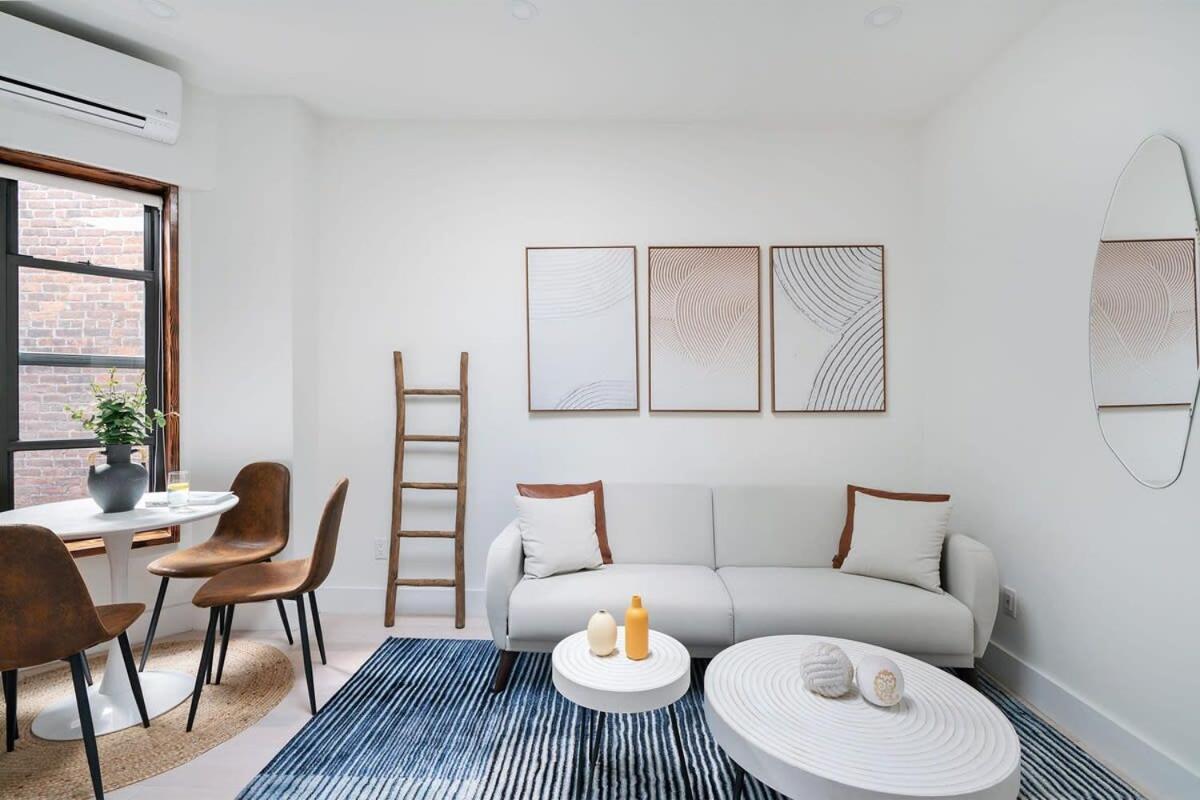 48-5rw 1br In Midtown West W&d