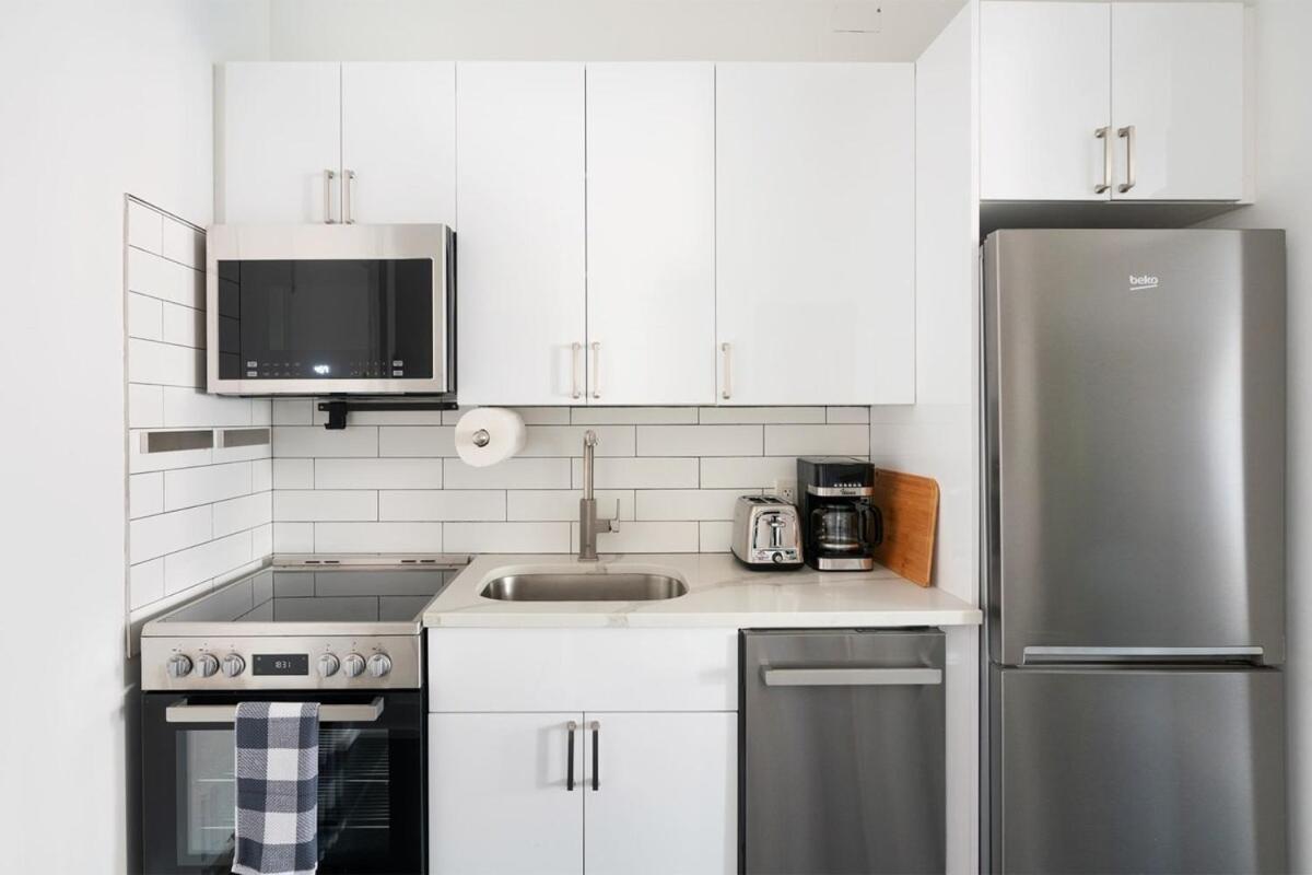 444-5c Newly Renovated Midtown West W&d