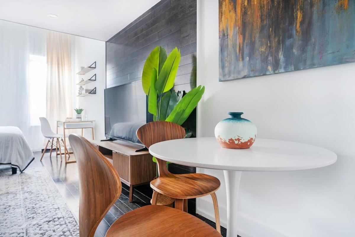 Apartment 444-5c Newly Renovated Midtown West W&d New York