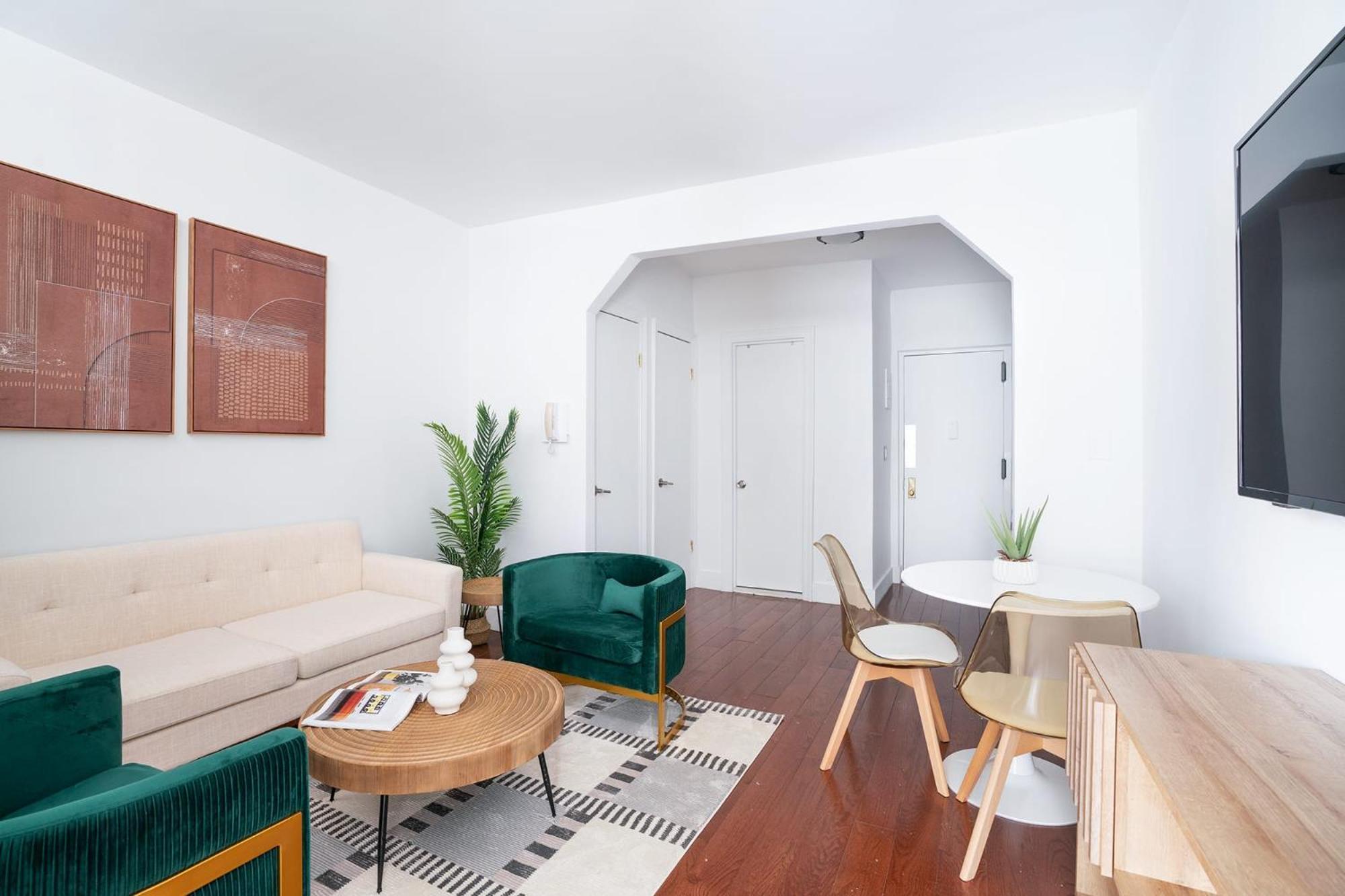 444-4f Newly Furnished Elv 1br Hells Kitchen Apartment