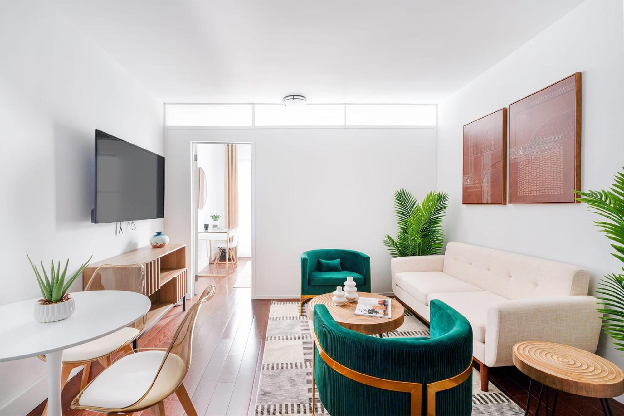 444-4f Newly Furnished Elv 1br Hells Kitchen *