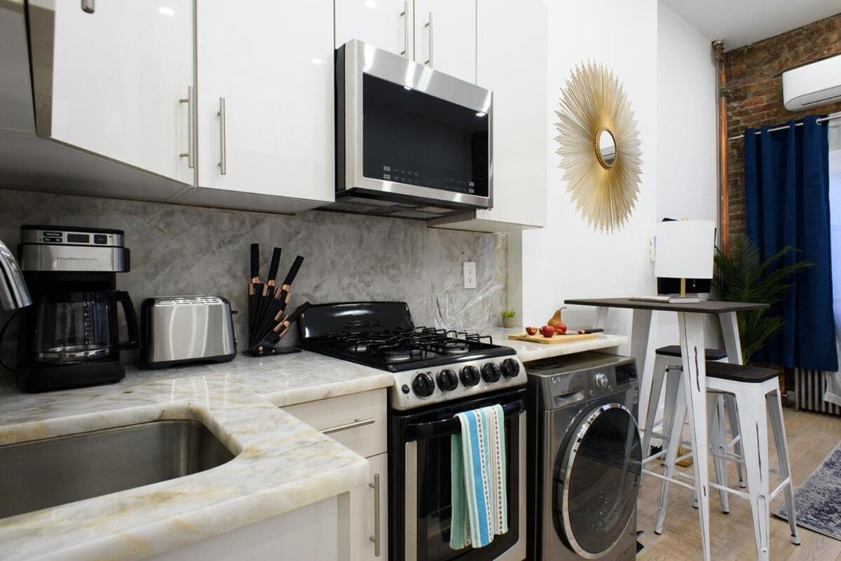 Apartment 62-2b New Prime Ues W&d In Unit New York