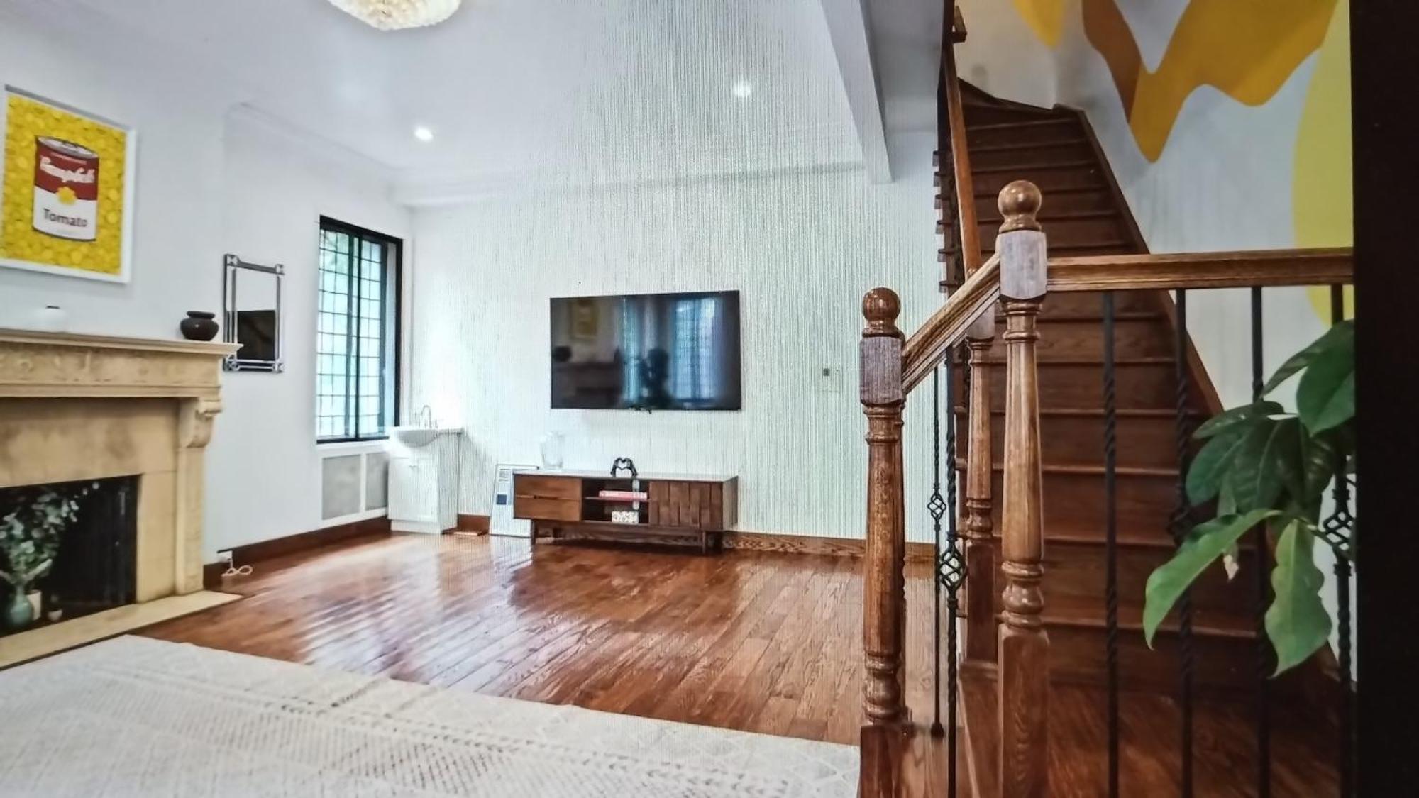 Charming Townhouse Apartment