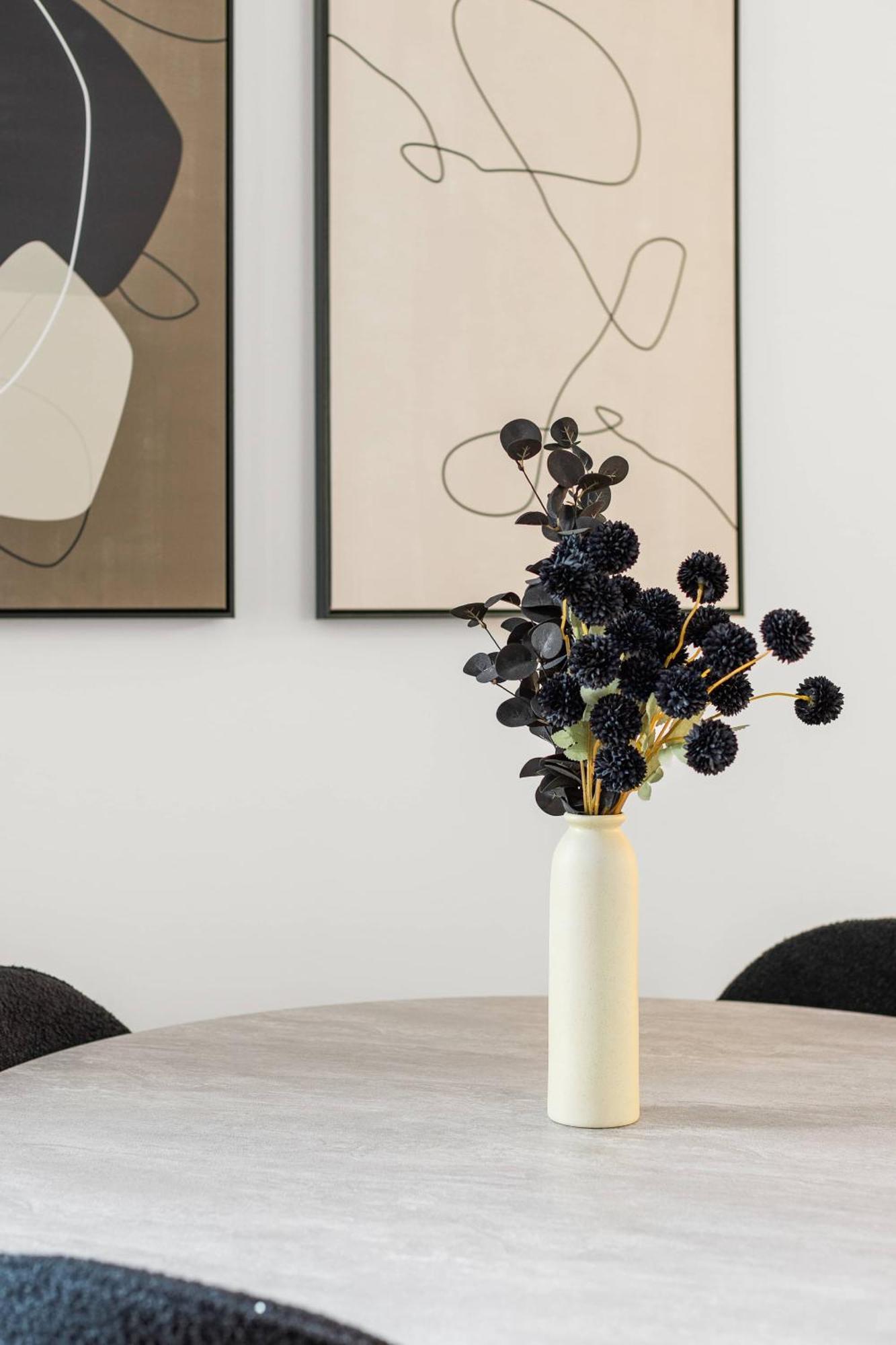 Apartment Stylish Nyc Haven Steps To Broadway & Dining New York