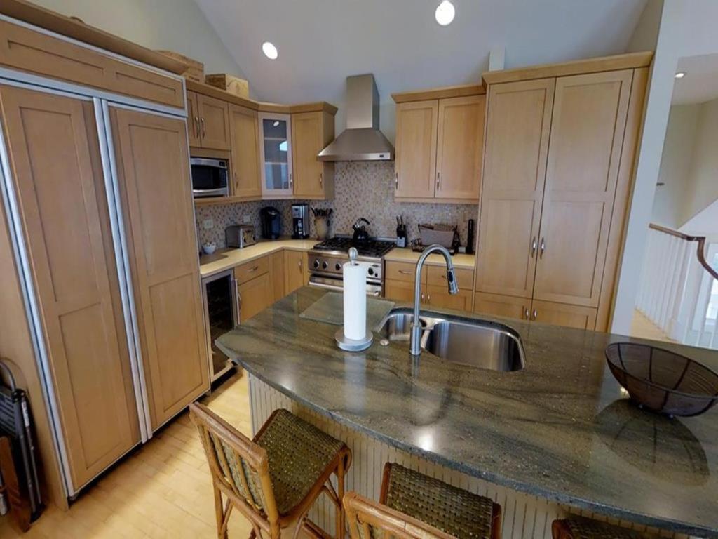 Pet Friendly, Single Family, Ocean Front, Elevator, Badges, Wifi, Decks, Chairs, Oceanview, Keurig, Jacuzzi-jet Tub, O-s Shower, * New York