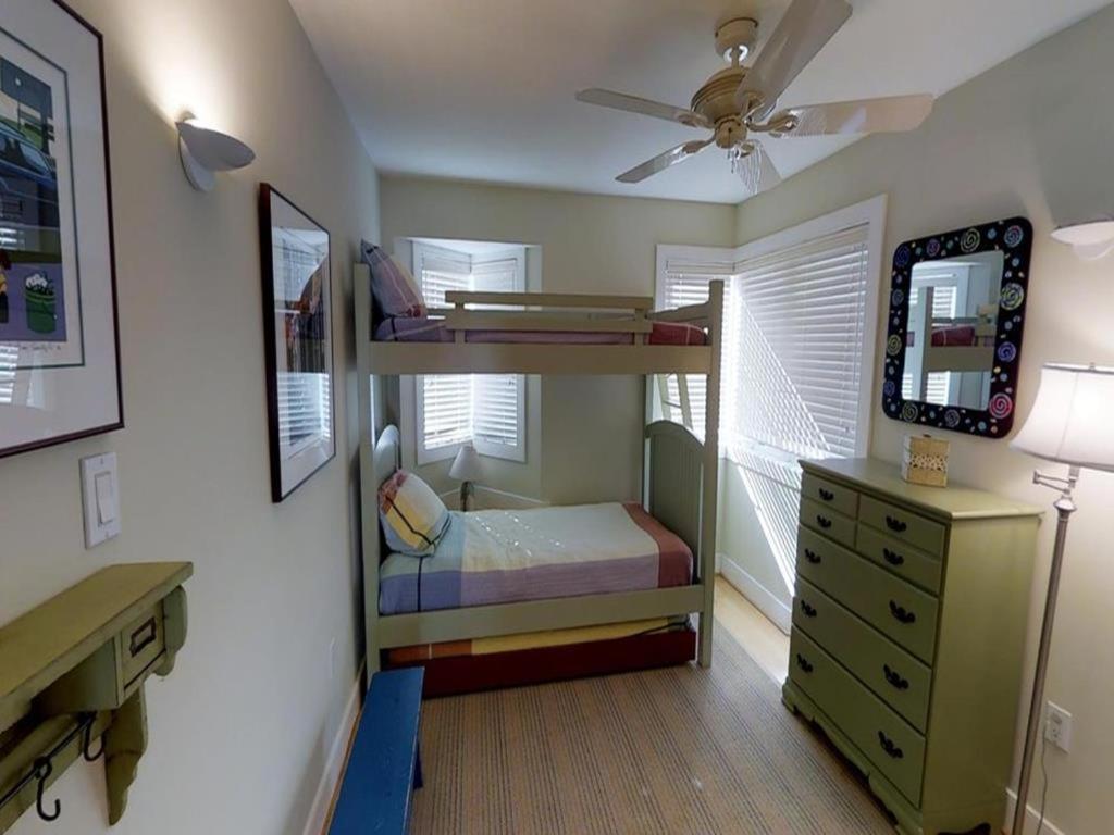 Pet Friendly, Single Family, Ocean Front, Elevator, Badges, Wifi, Decks, Chairs, Oceanview, Keurig, Jacuzzi-jet Tub, O-s Shower, Holiday home