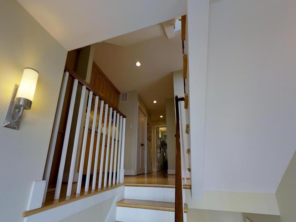 Pet Friendly, Single Family, Ocean Front, Elevator, Badges, Wifi, Decks, Chairs, Oceanview, Keurig, Jacuzzi-jet Tub, O-s Shower, * New York
