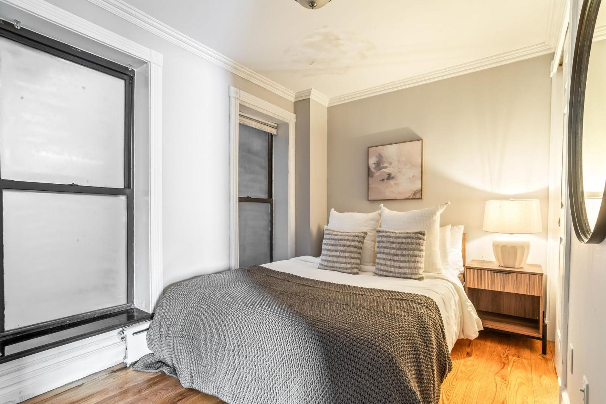 Sophisticated 2br 1bath In Turtle Bay Near Subway Apartment New York