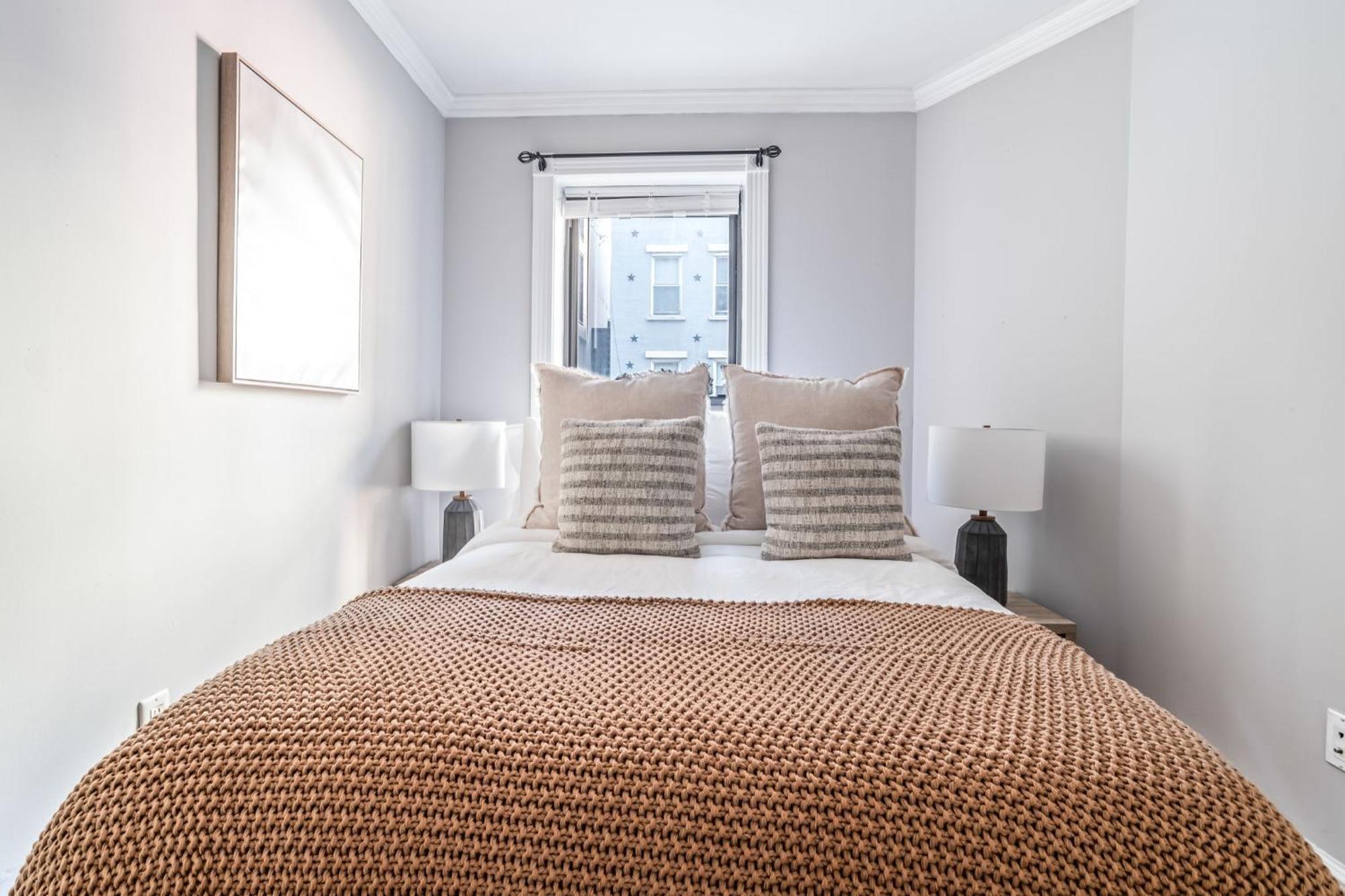 Apartment Sophisticated 2br 1bath In Turtle Bay Near Subway New York
