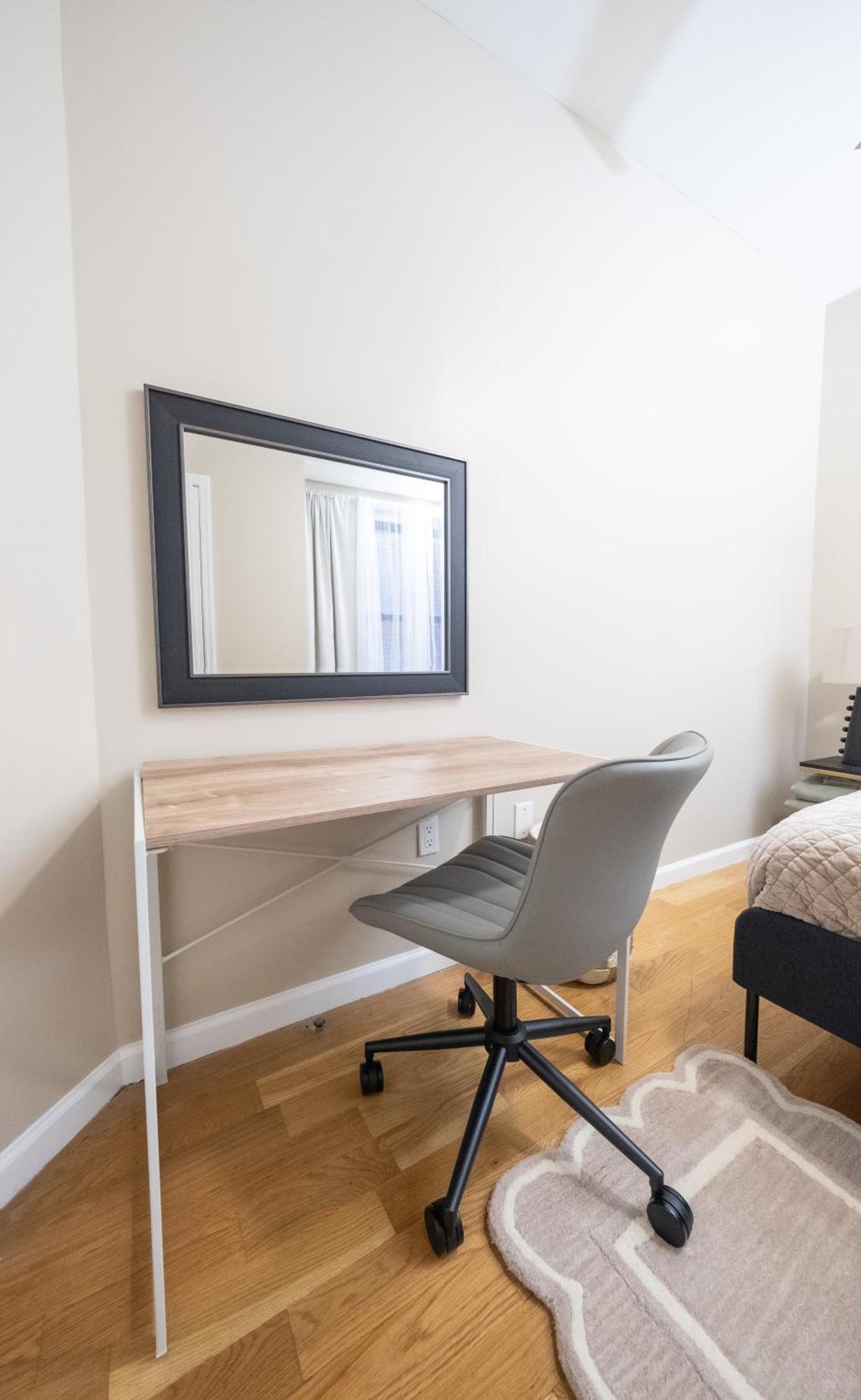 4br Two Blocks To Park Elevator, Laundry, Virtual Doorman Apartment *