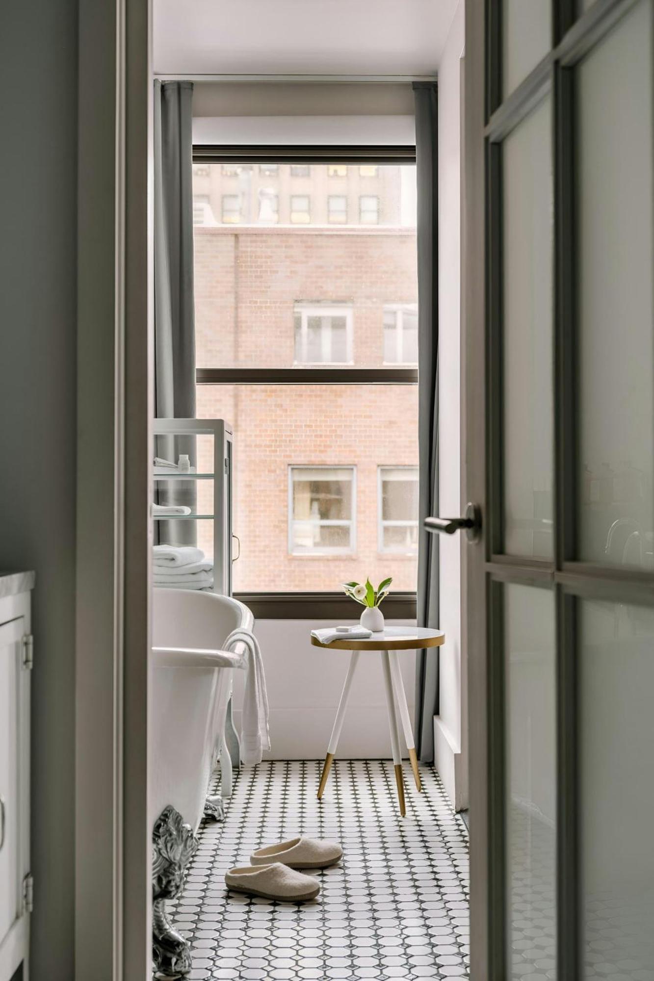 Duane Street Hotel Tribeca, Sonder