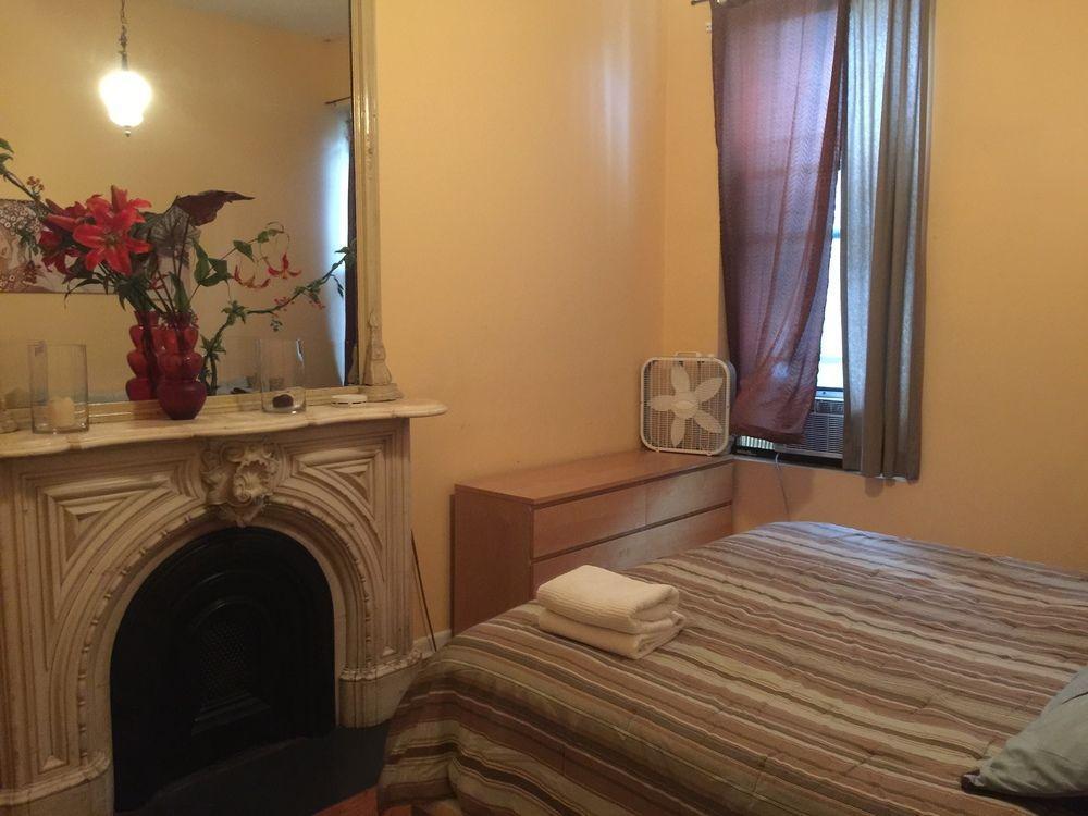 Hells Kitchen Apartment