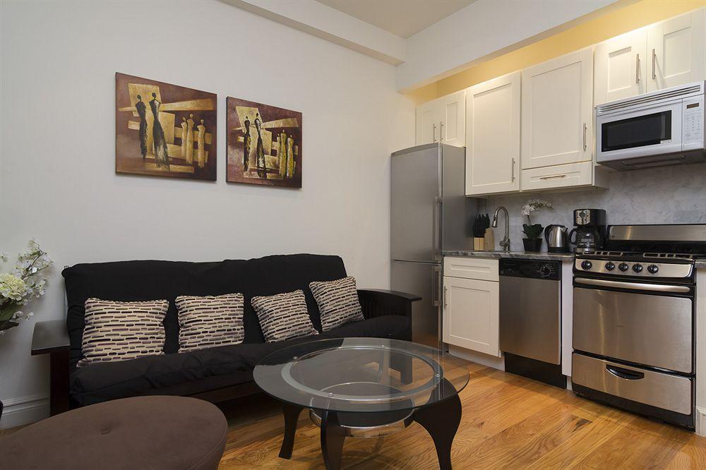 Upper East Side Apartment *