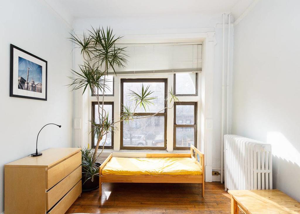 Park Slope Apartment *
