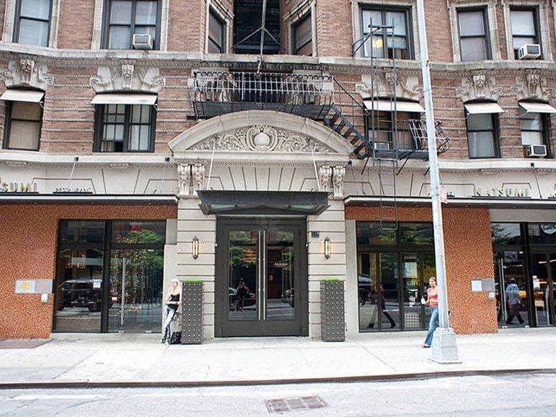 Square At Times Square Hotel