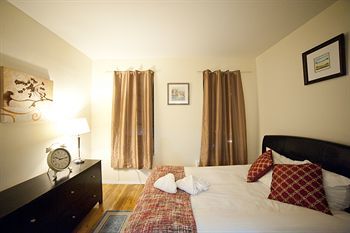 Upper East Side Apartment