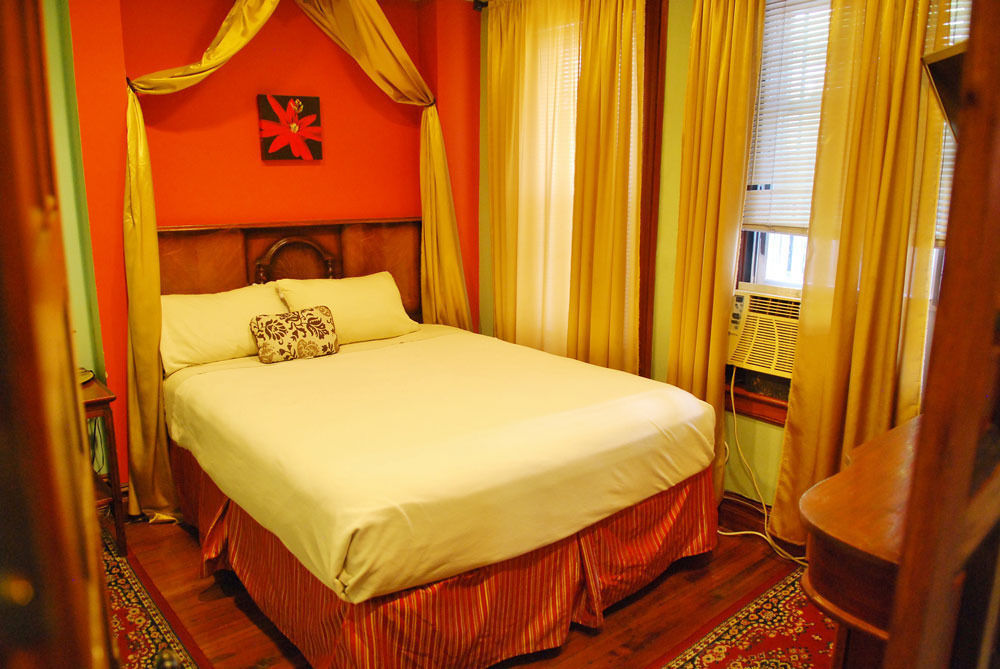 Missing Lantern Resident Inn 4*