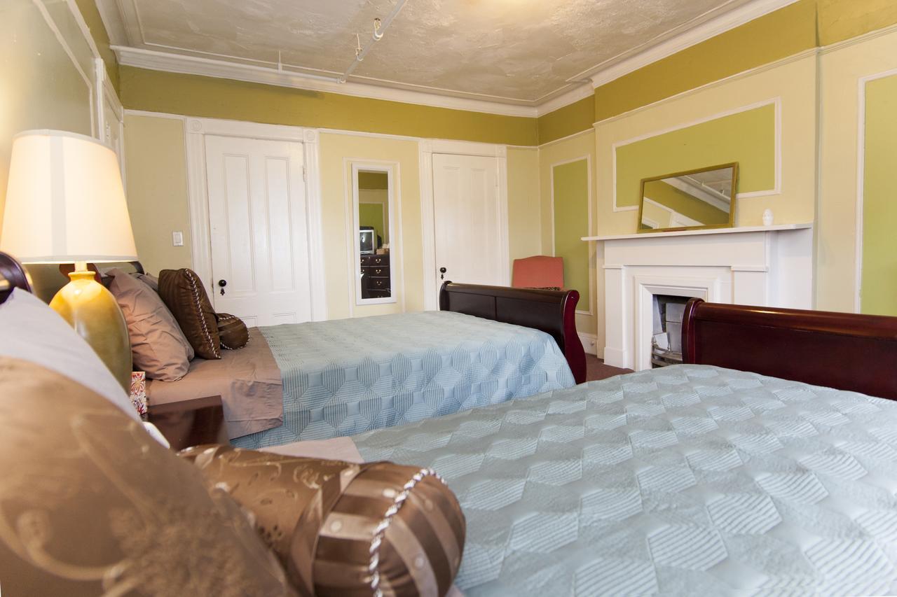 Saint Nicholas Bed & Breakfast 3*