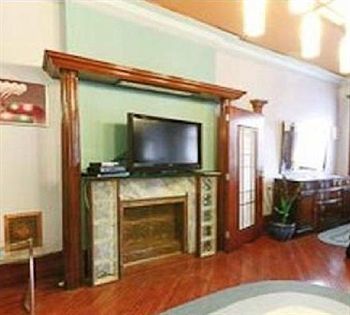 Missing Lantern Resident Inn 4*