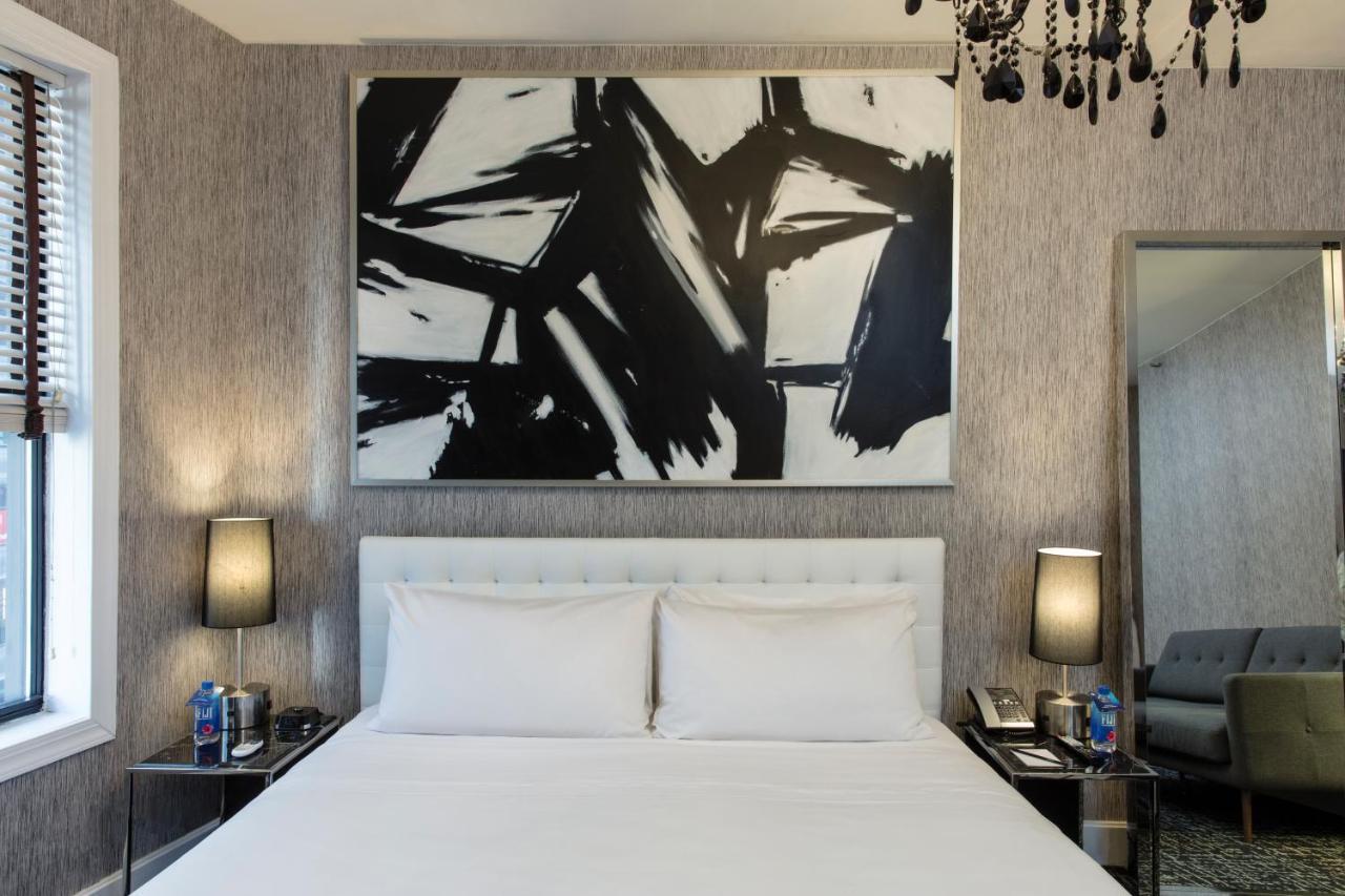 Square At Times Square Hotel 3*