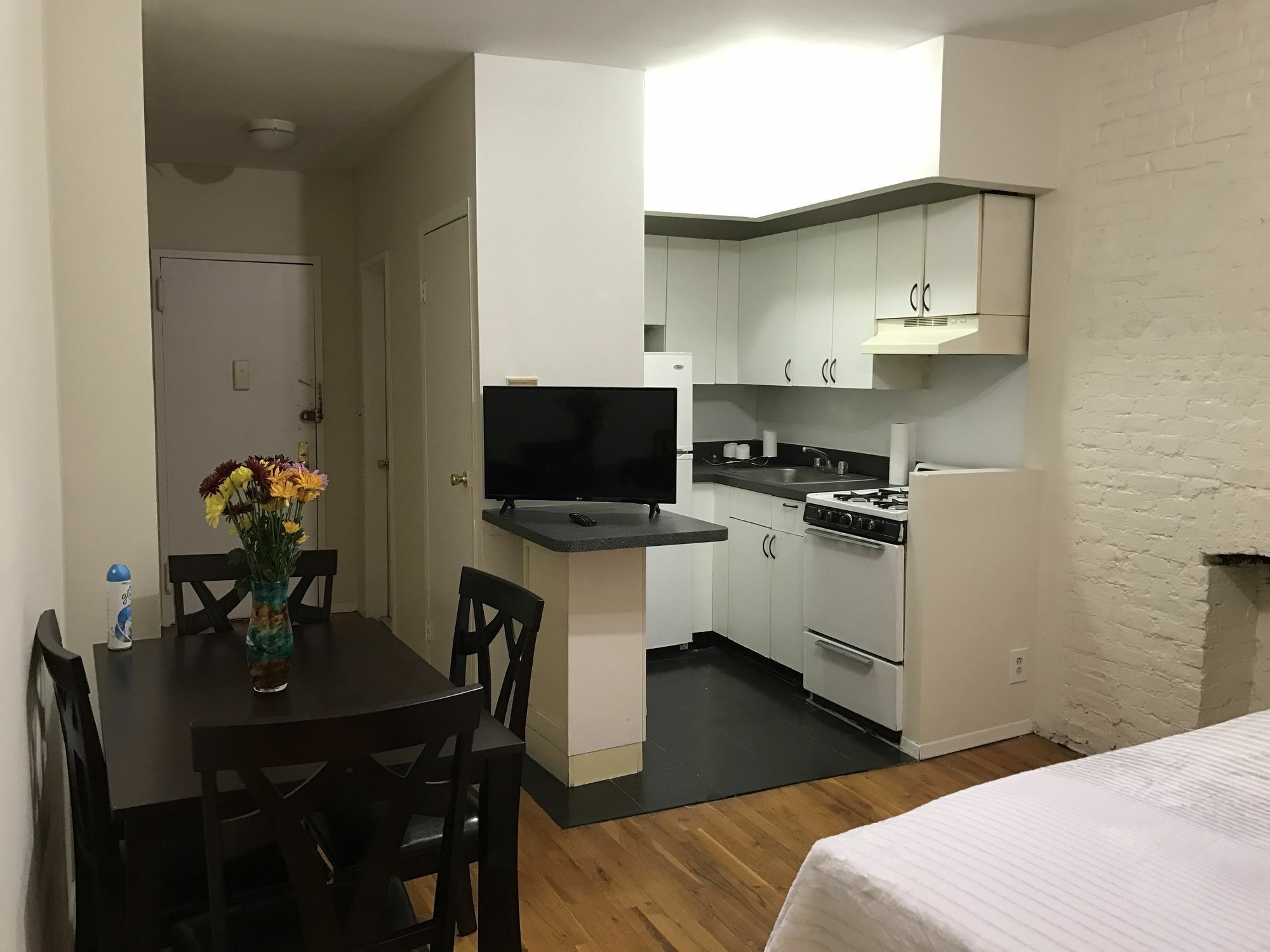 Lux Times Square Apartment