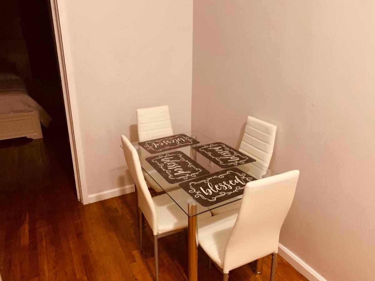 Apartment 2 Bedroom Classy Brooklyn Apt-10 Mins From Barclays Center! New York