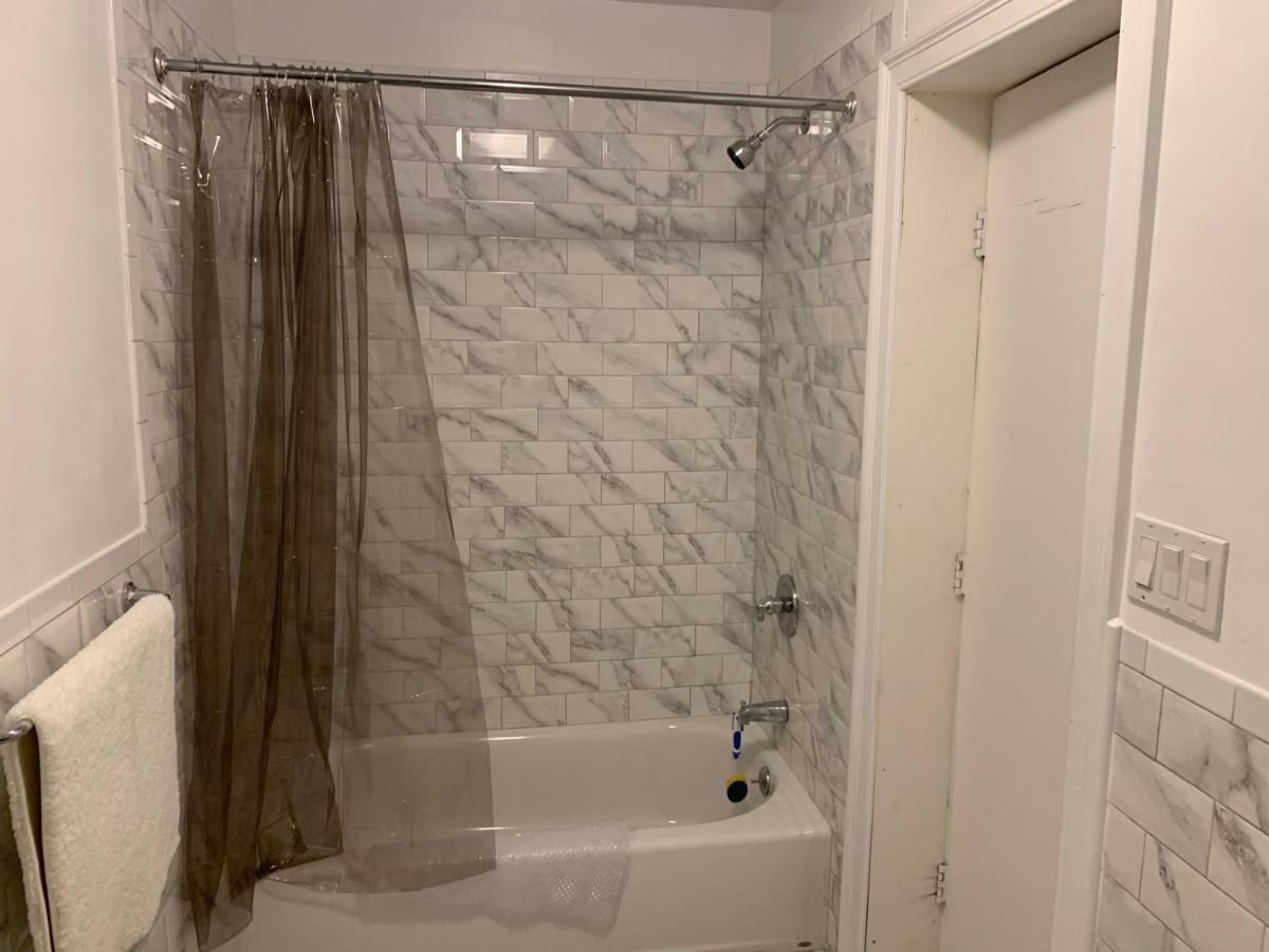2 Bedroom Classy Brooklyn Apt-10 Mins From Barclays Center! New York