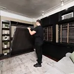 Central Location And Walkable Condo In Ny With Gym