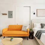 24-4 New Private Terrace W&D Apt Prime Gramercy