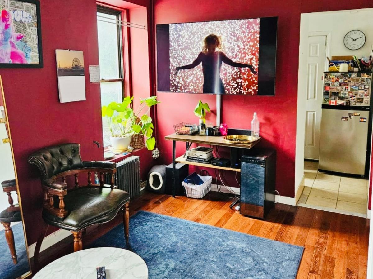 Sunlit Three-bedroom In The Vibrant Soho Neighborhood Apartment New York