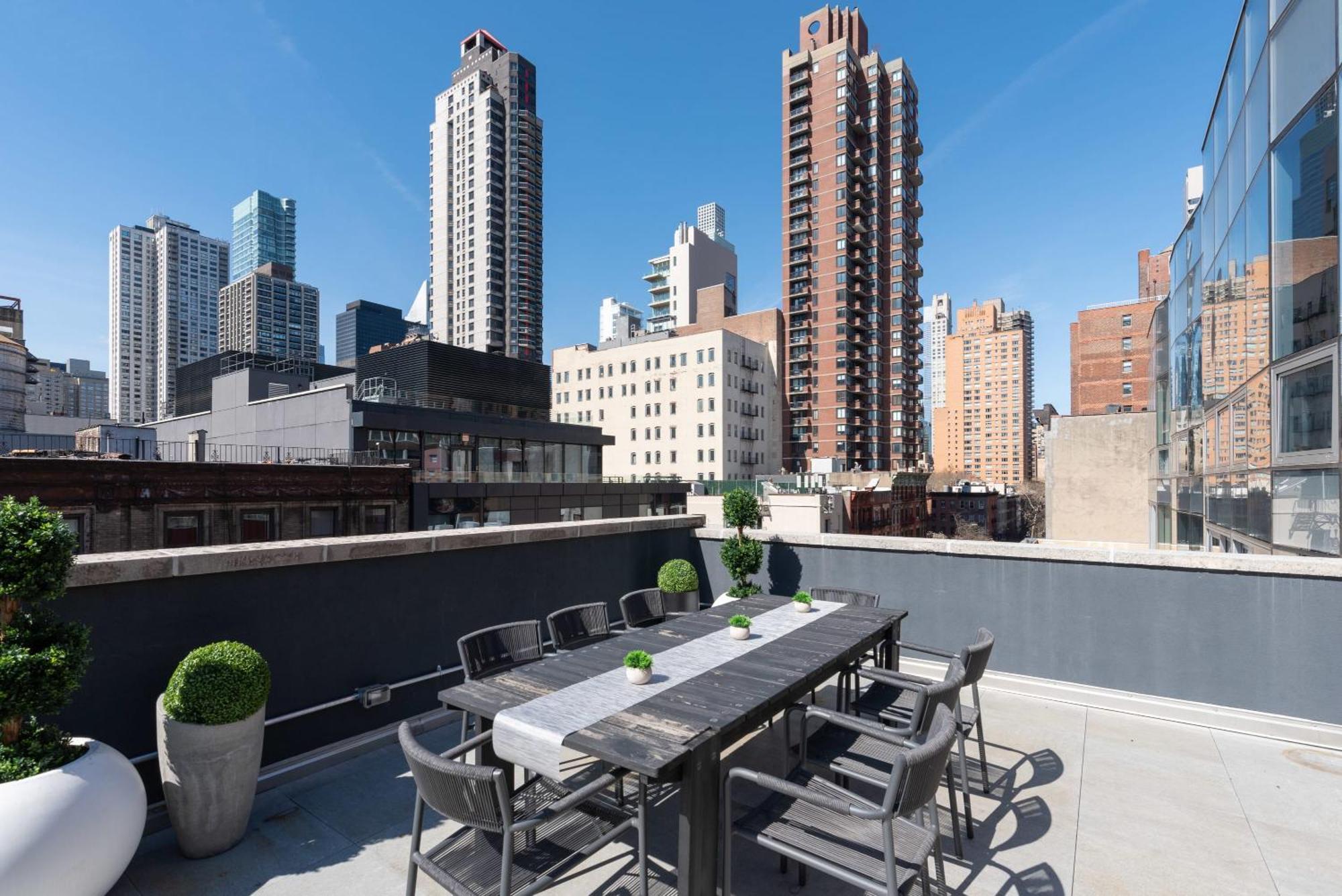 3br Penthouse With Massive Private Rooftop * New York