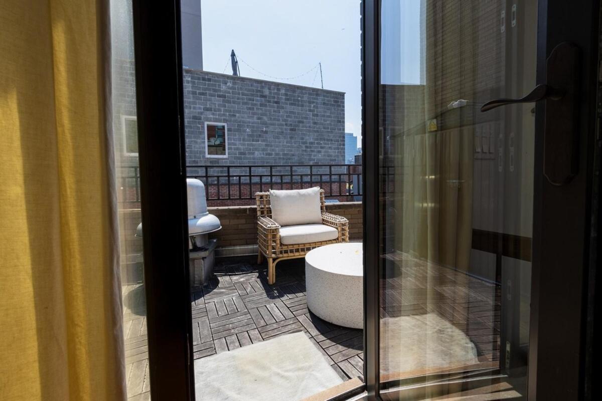 Apartment 809-6b New 2br Duplex With Private Patio *