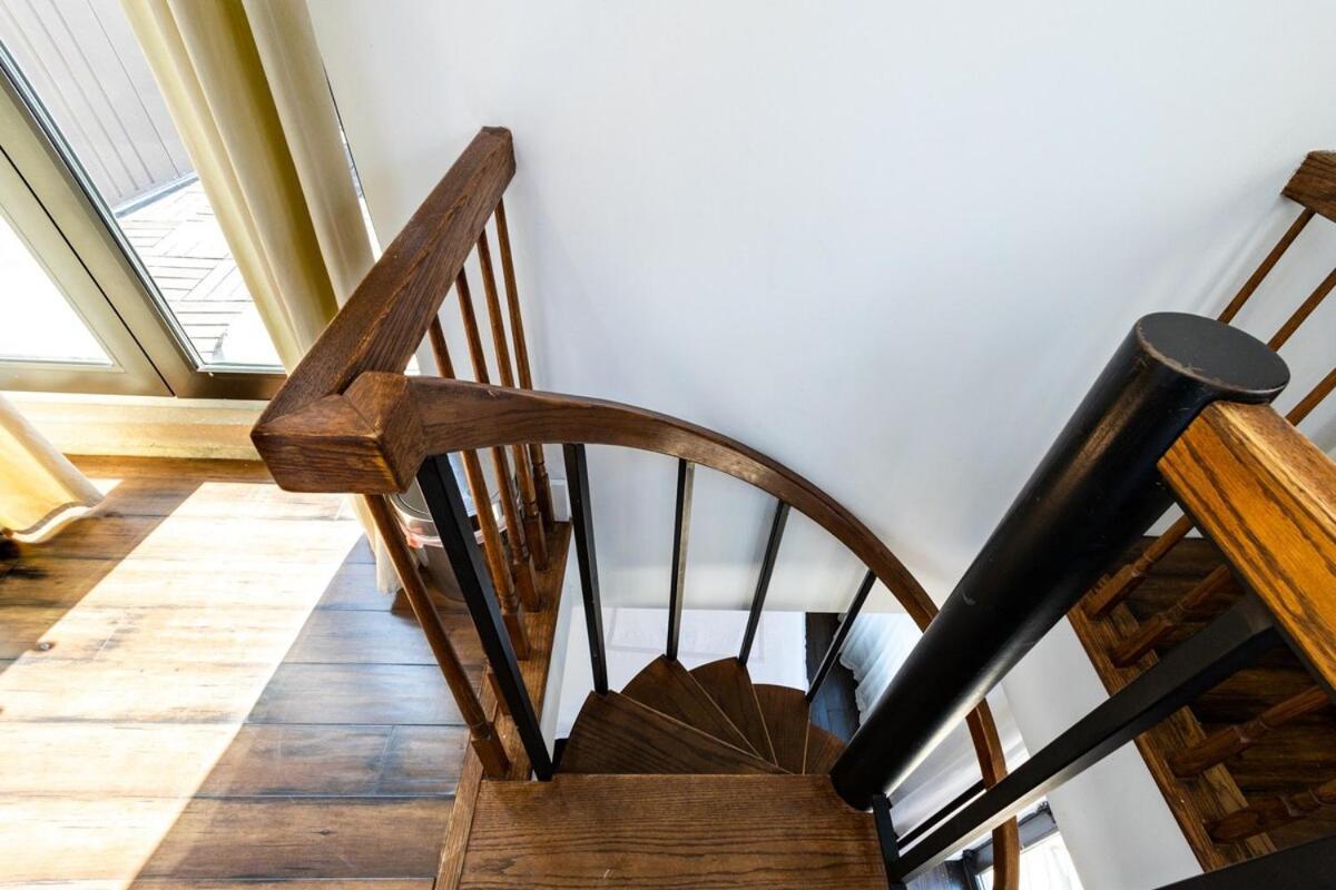Apartment 809-6b New 2br Duplex With Private Patio New York