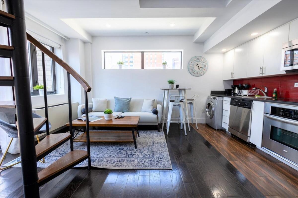 809-6b New 2br Duplex With Private Patio New York
