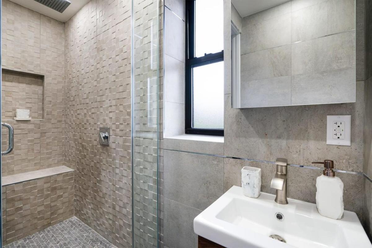 48-4re Brand New 1br Prime Midtown West Wd *