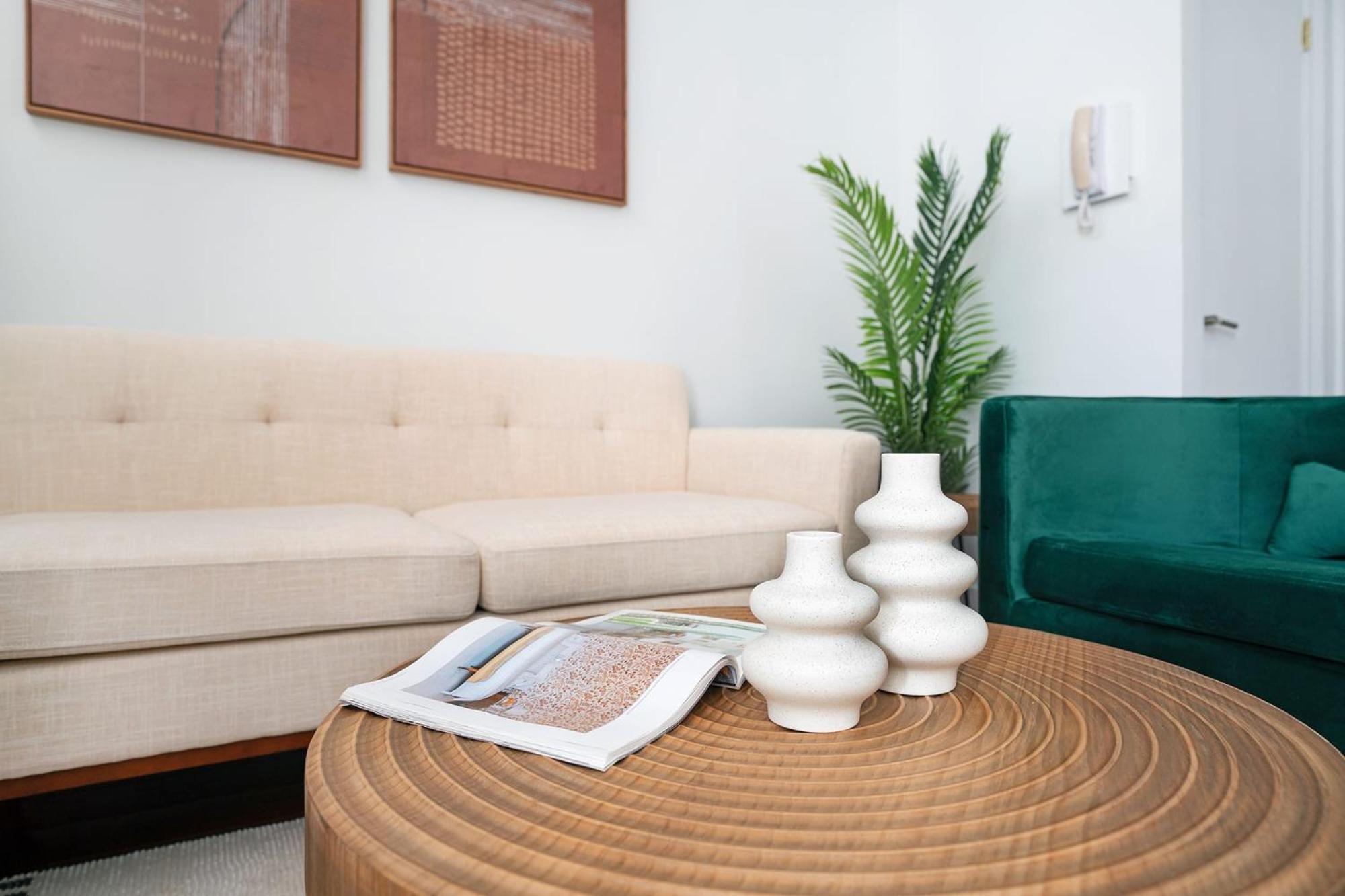 444-4f Newly Furnished Elv 1br Hells Kitchen Apartment *