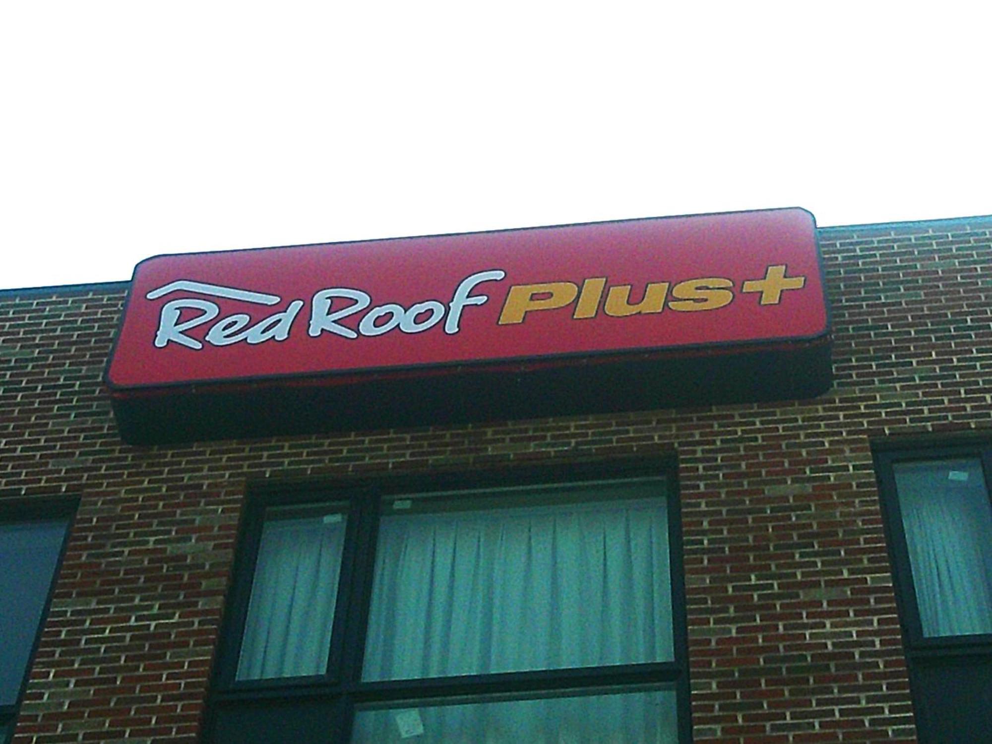 Red Roof Brooklyn - 3rd Ave Hotel 3*