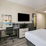 Best Western Plus Executive Residency Bronx