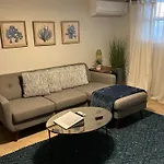 Morris Park Area